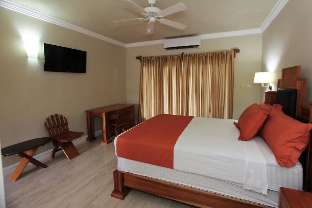 Oasis Resort Negril