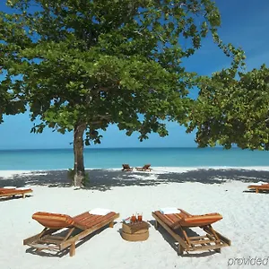 https://grand-pineapple-beach-negril.greaterantilleshotels.net