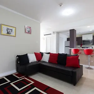 https://the-bromptons-luxury-apartment.hotelsochorios.net